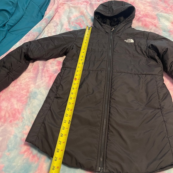 Girls north face reversible jacket XL (18) - Picture 2 of 9